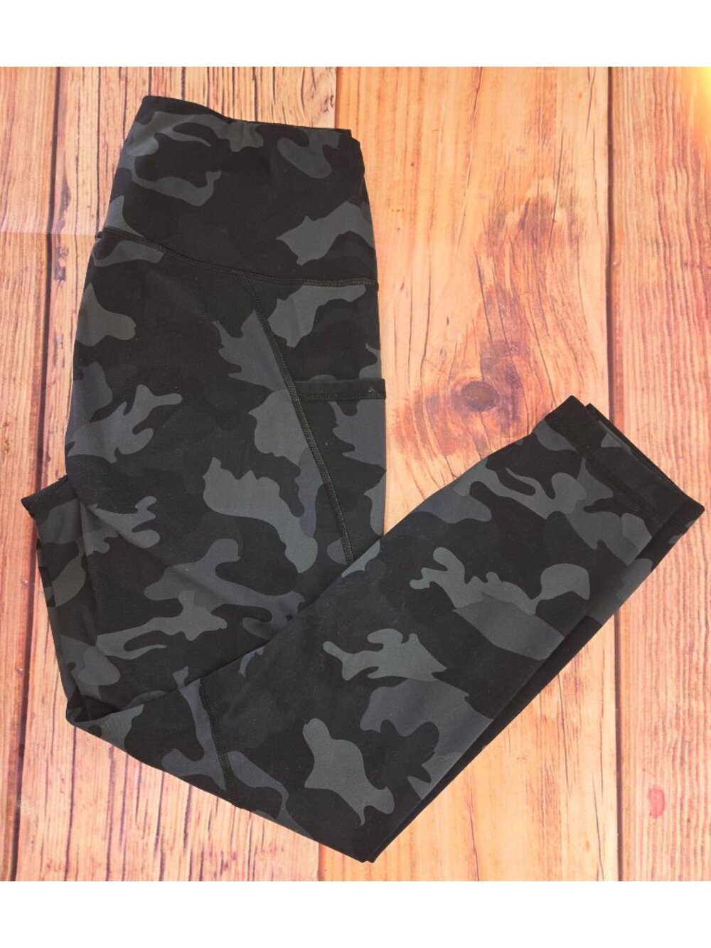 Yoga Camouflage High-Waisted Leggings Large